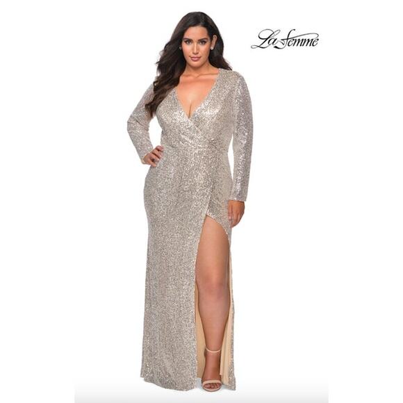 La Femme Dress Size 16 NEW Cream Silver Sequin Gown $438 Maxi Evening V Neck - Picture 1 of 8